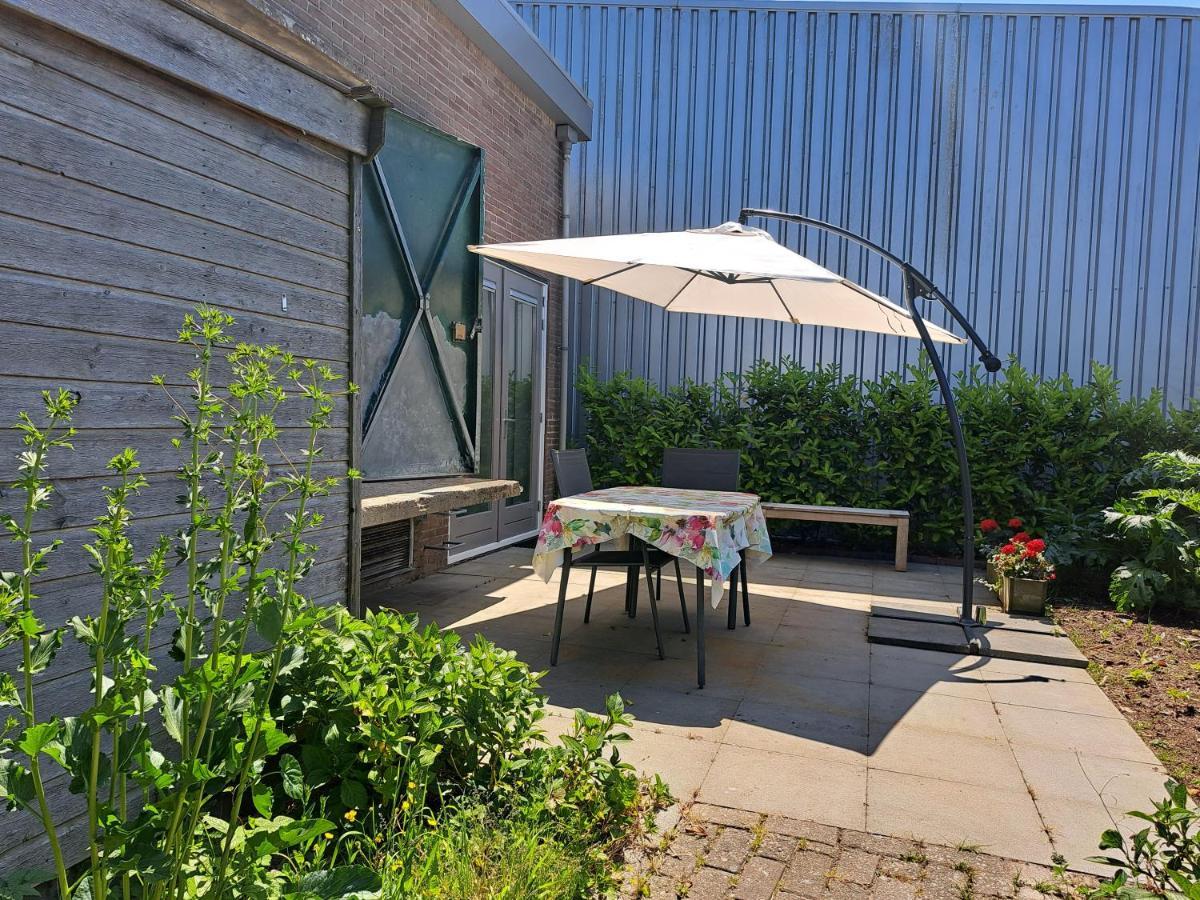Luxe Ruime Studio Op Unieke, Rustige Locatie ドックム エクステリア 写真